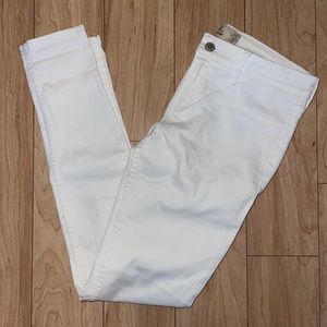 White Hollister Super Skinny Jeans